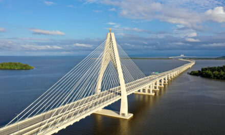 Intelligent Bridge Design for Civil Engineers